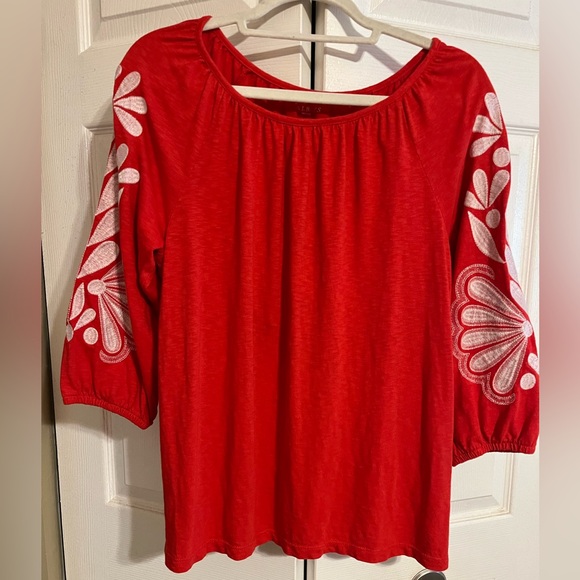 Talbots Scarlet Top with Ivory Detailing - Picture 1 of 5